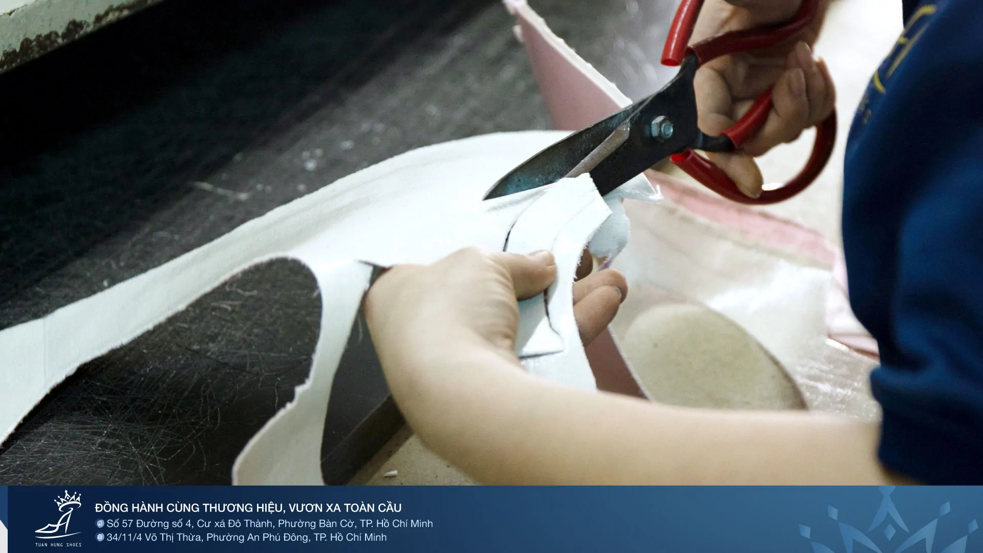 5 NGUYÊN TẮC QUẢN LÝ TIẾN ĐỘ SẢN XUẤT GIÀY: MINH BẠCH ĐỂ THƯƠNG HIỆU CHỦ ĐỘNG 2 Photo T10.2025 Quan ly tien do 03