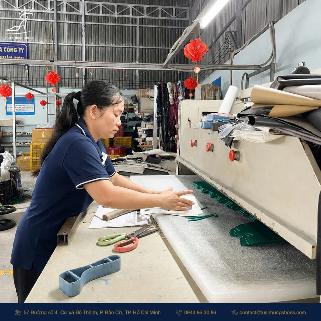 NĂNG LỰC R&D TRONG NGÀNH GIÀY: CHÌA KHÓA GIÚP LOCAL BRAND ĐỘT PHÁ DOANH THU 4 năng-lực-R&D-ngành-giày