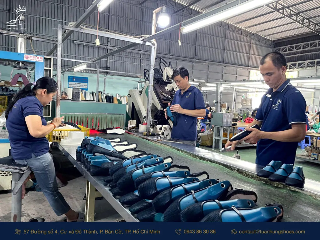 QUY TRÌNH R&D TẠI TUẤN HÙNG SHOES: TỪ BẢN VẼ 2D ĐẾN ĐÔI GIÀY PHOM DÁNG CHUẨN QUỐC TẾ 5 quy-trình-R&D-tại-Tuấn-Hùng-Shoes